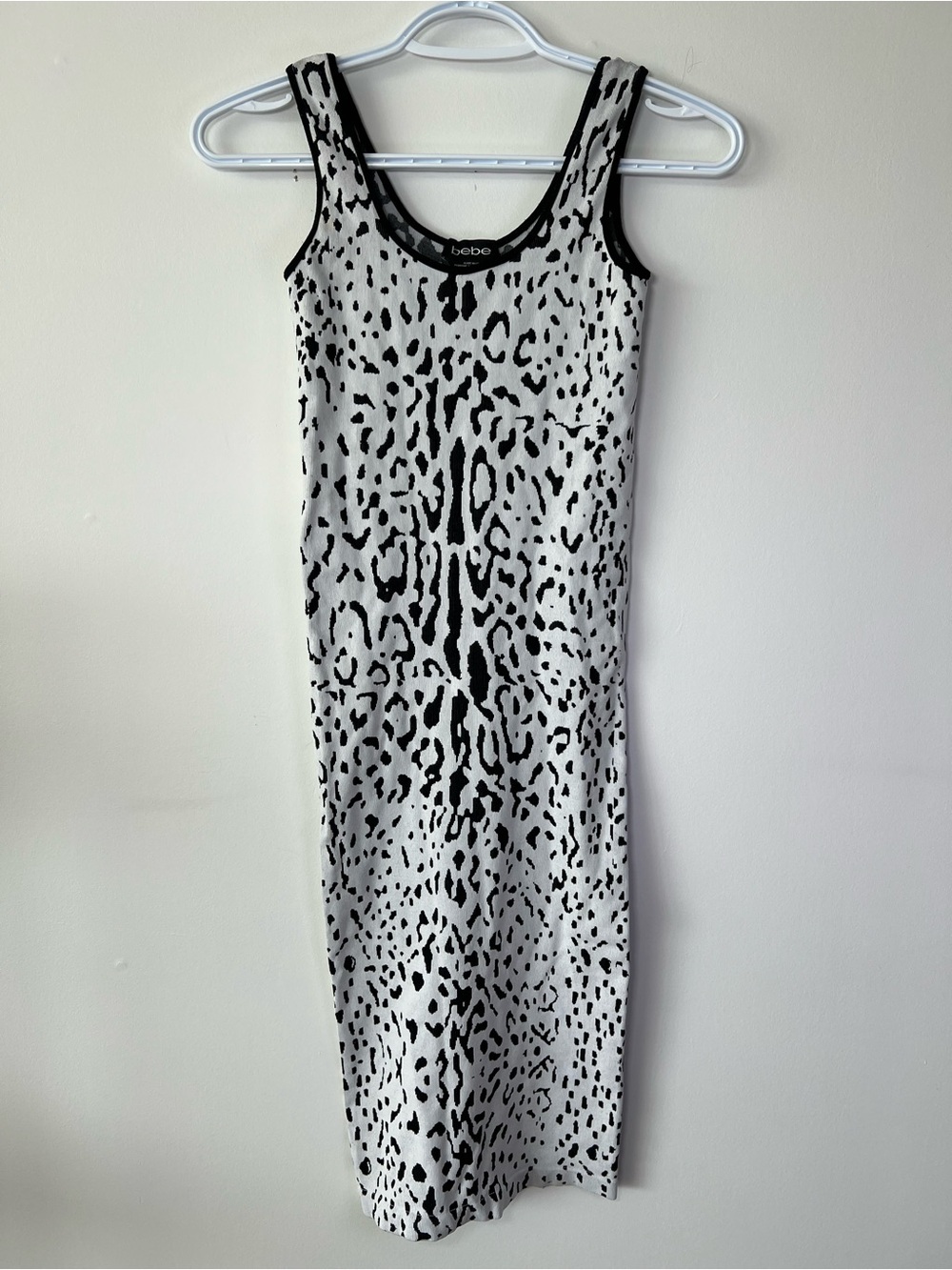 bebe Black and White Women’s Small Animal-Print Bodycon Dress